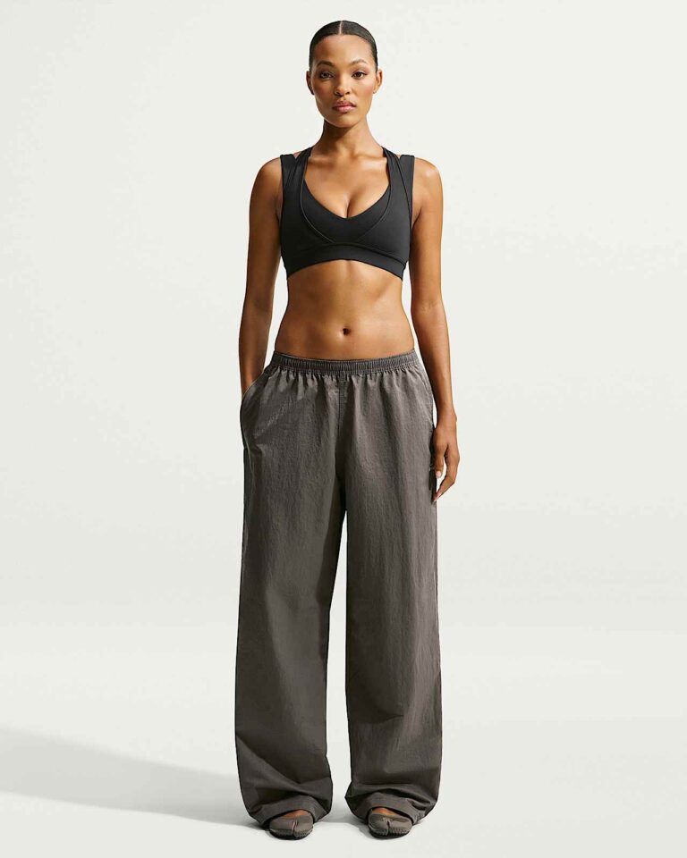Брюки NikeSKIMS Crunchy Nylon Wide-Leg Pants «Boulder» Женская