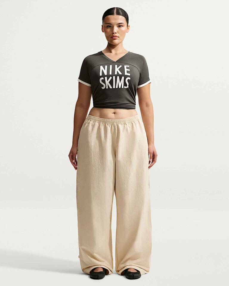 Брюки NikeSKIMS Crunchy Nylon Wide-Leg Pants «Parchment» Женская