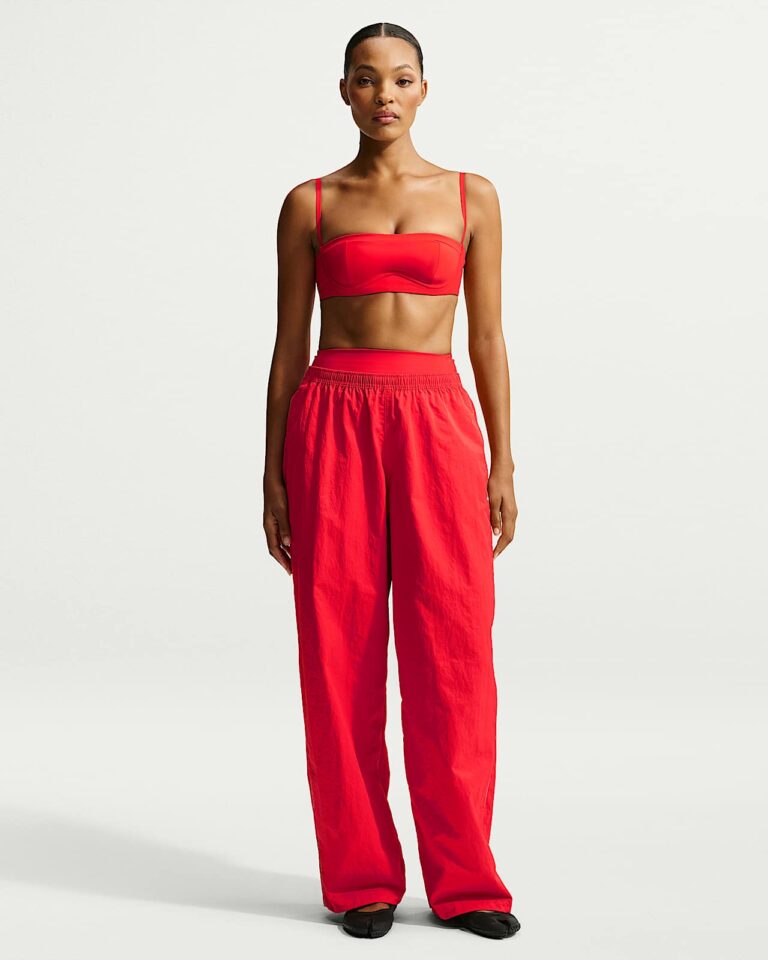 Брюки NikeSKIMS Crunchy Nylon Wide-Leg Pants «University Red» Женская