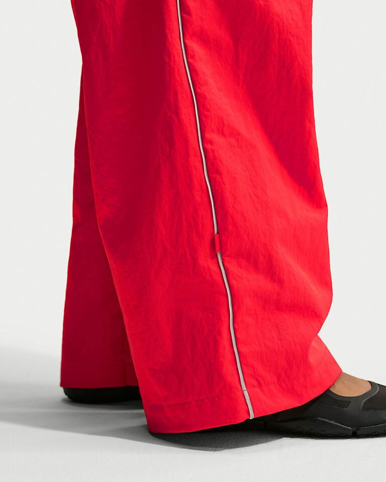Брюки NikeSKIMS Crunchy Nylon Wide-Leg Pants «University Red» Женская