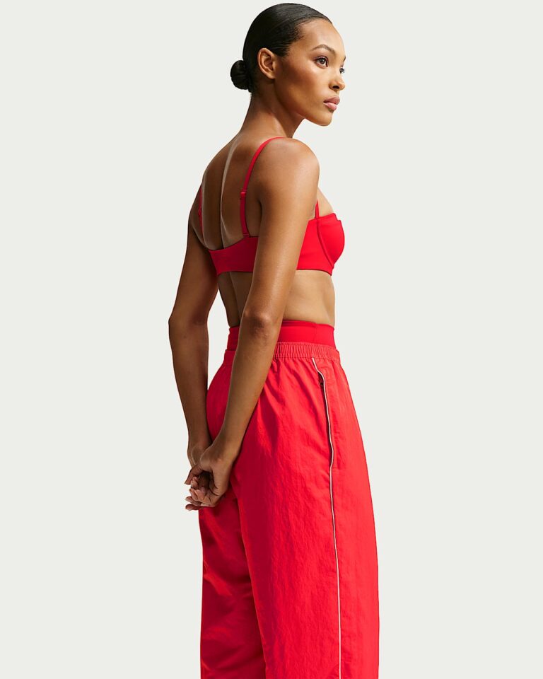 Брюки NikeSKIMS Crunchy Nylon Wide-Leg Pants «University Red» Женская