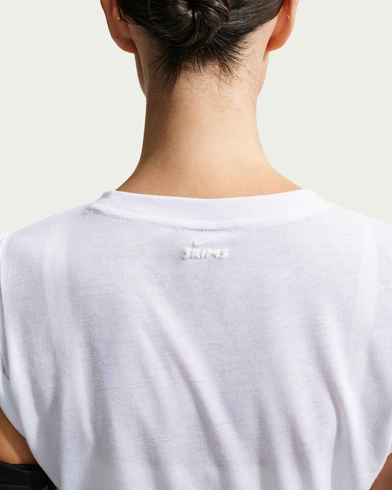 Майка NikeSKIMS Performance Cotton Blend Cropped Twist Tank Top «Snow» Женская