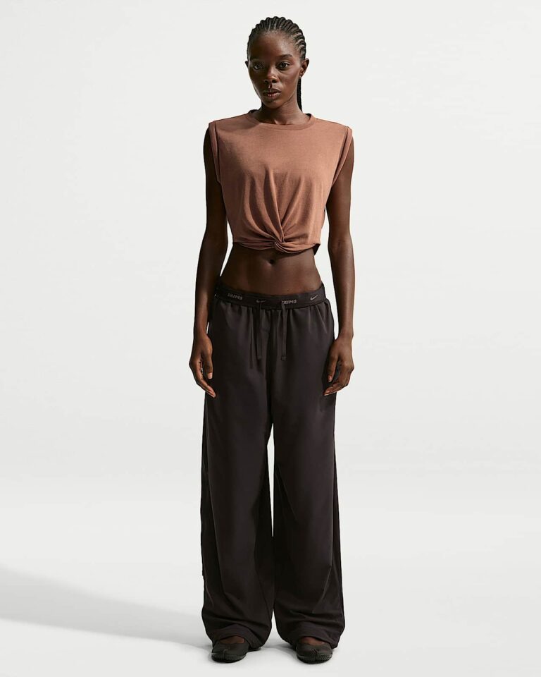 Майка NikeSKIMS Performance Cotton Blend Cropped Twist Tank Top «Carob Brown» Женская