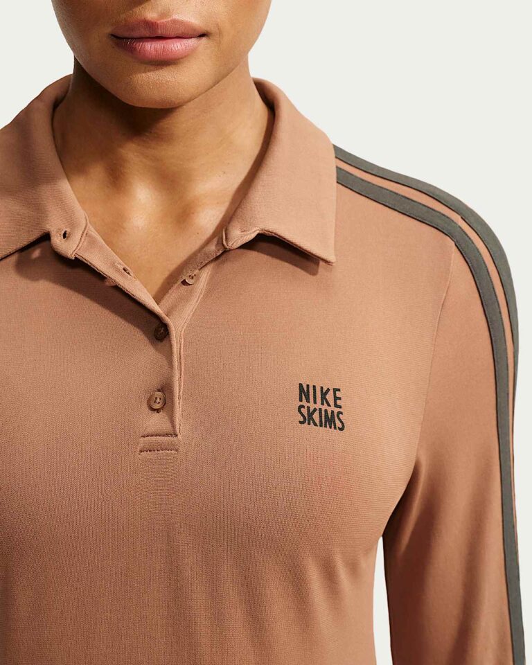 Лонгслив NikeSKIMS Stretch Knit Long-Sleeve Polo Top «Carob Brown/Boulder» Женская