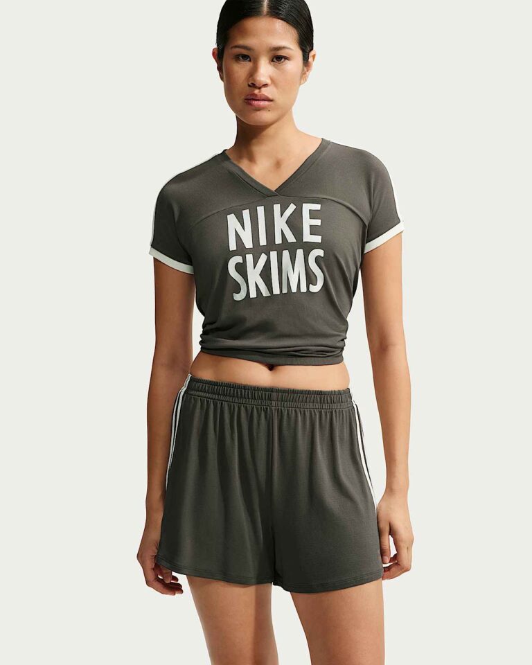 Шорты NikeSKIMS Stretch Knit 5″ Shorts «Boulder/Ecru» Женская