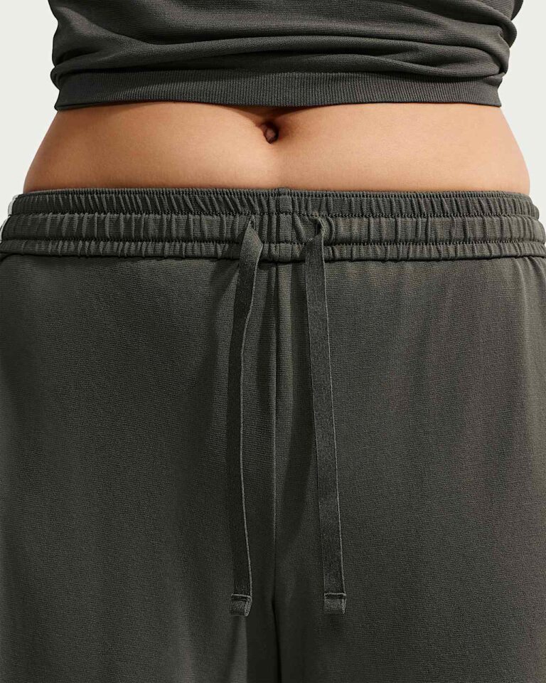 Шорты NikeSKIMS Stretch Knit 5″ Shorts «Boulder/Ecru» Женская