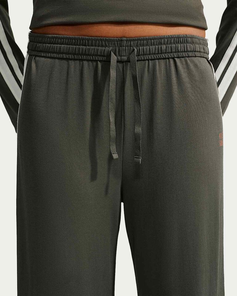 Брюки NikeSKIMS Stretch Knit Oversized Wide-Leg Pants «Boulder/Ecru» Женская