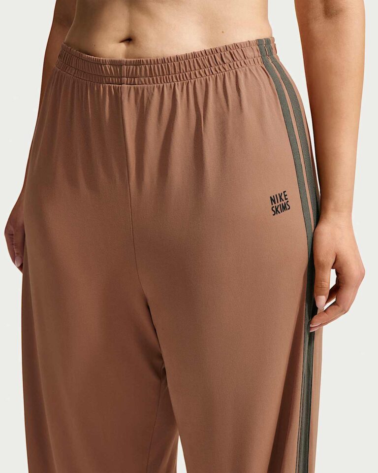 Брюки NikeSKIMS Stretch Knit Oversized Wide-Leg Pants «Carob Brown/Boulder» Женская