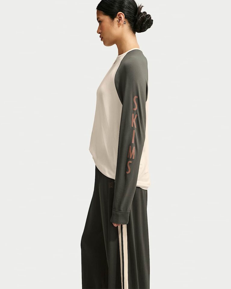 Лонгслив NikeSKIMS Stretch Knit Long-Sleeve Top «Ecru/Boulder» Женская