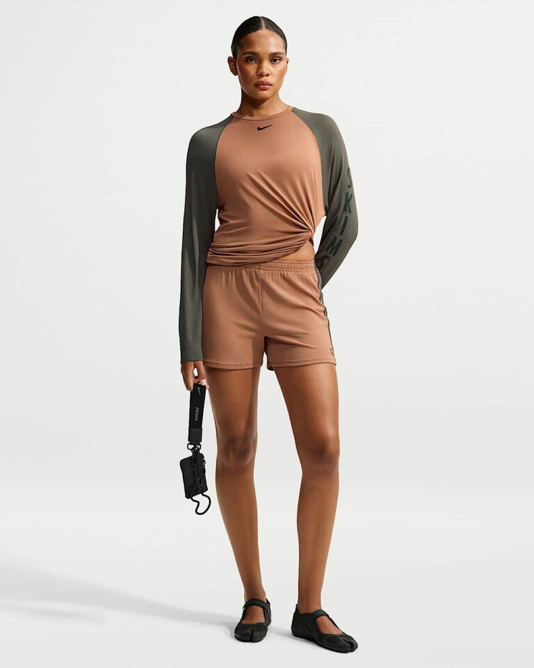 Лонгслив NikeSKIMS Stretch Knit Long-Sleeve Top «Carob Brown/Boulder» Женская