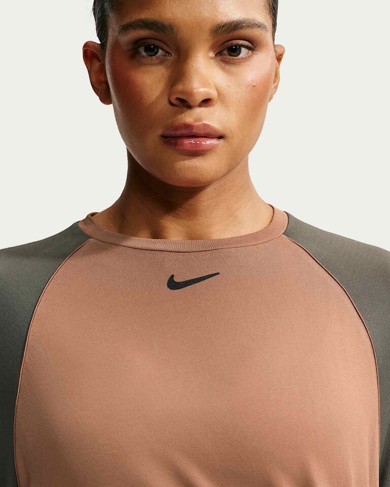 Лонгслив NikeSKIMS Stretch Knit Long-Sleeve Top «Carob Brown/Boulder» Женская