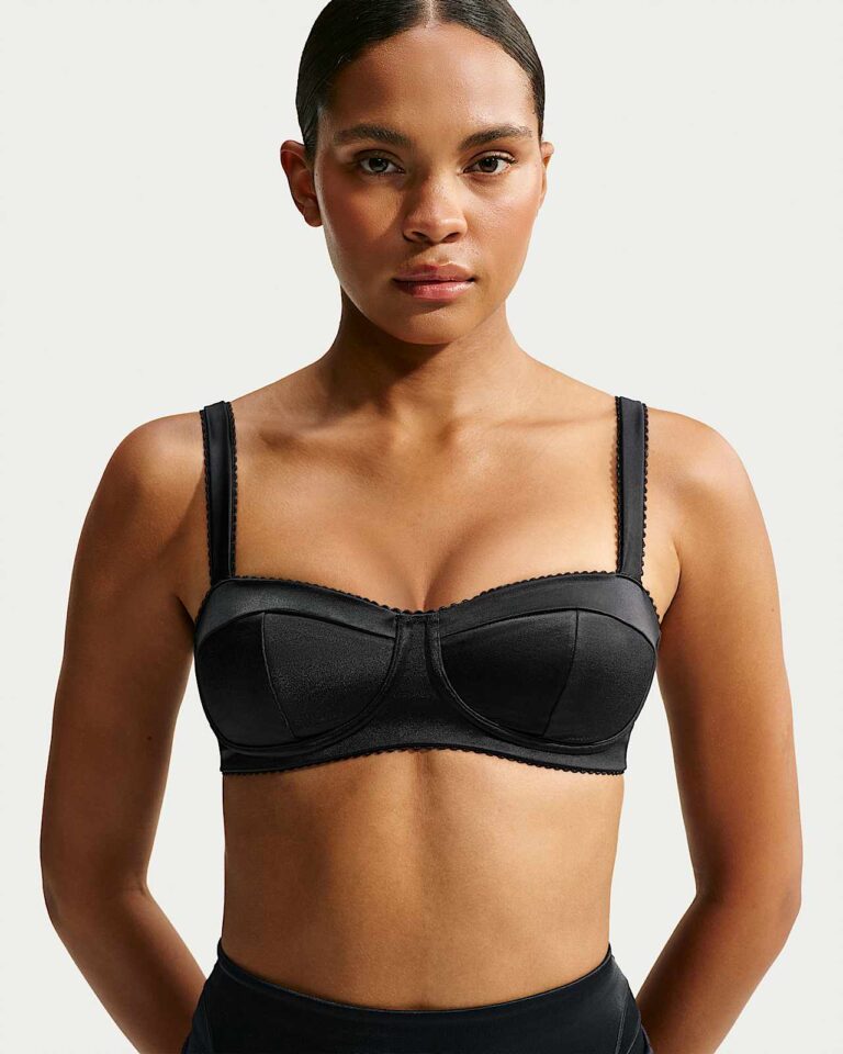 Топ NikeSKIMS Satin Shine Padded Picot Sports Bra «Obsidian» Женская