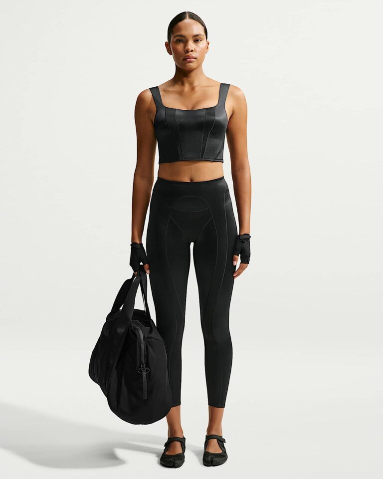 Леггинсы NikeSKIMS Satin Shine High-Waisted 26″ Leggings «Obsidian» Женская