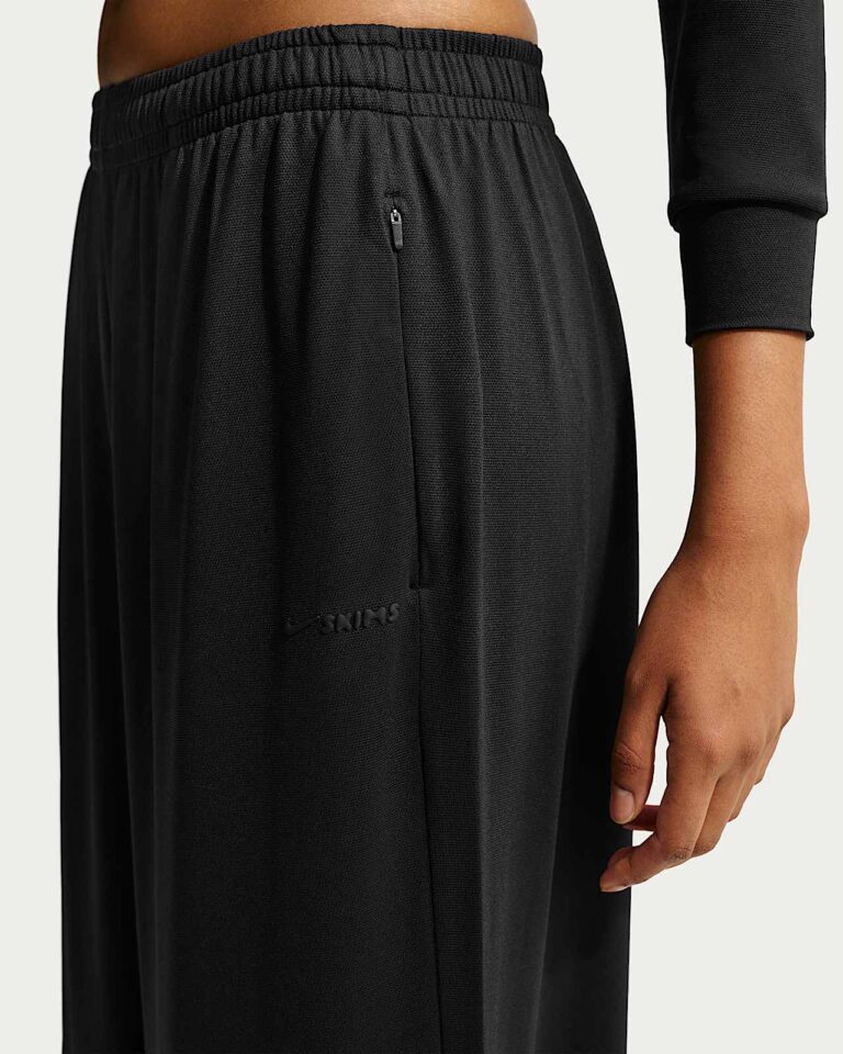 Брюки NikeSKIMS Airy Wide-Leg Pants «Obsidian» Женская