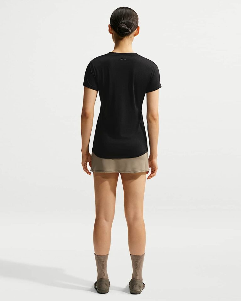 Футболка NikeSKIMS Performance Cotton Blend Short-Sleeve Top «Obsidian/Boulder» Женская