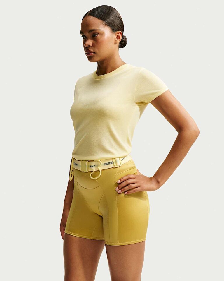 Футболка NikeSKIMS Performance Cotton Blend Short-Sleeve Top «Bicycle Yellow» Женская