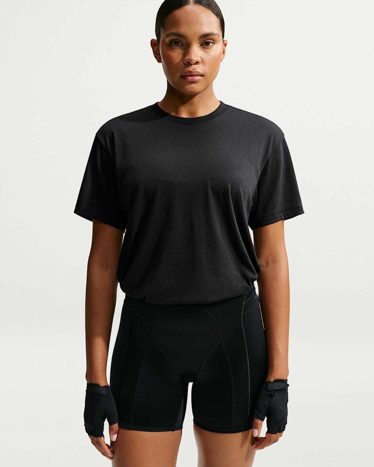 Футболка NikeSKIMS Performance Cotton Blend Oversized Short-Sleeve Top «Obsidian» Женская