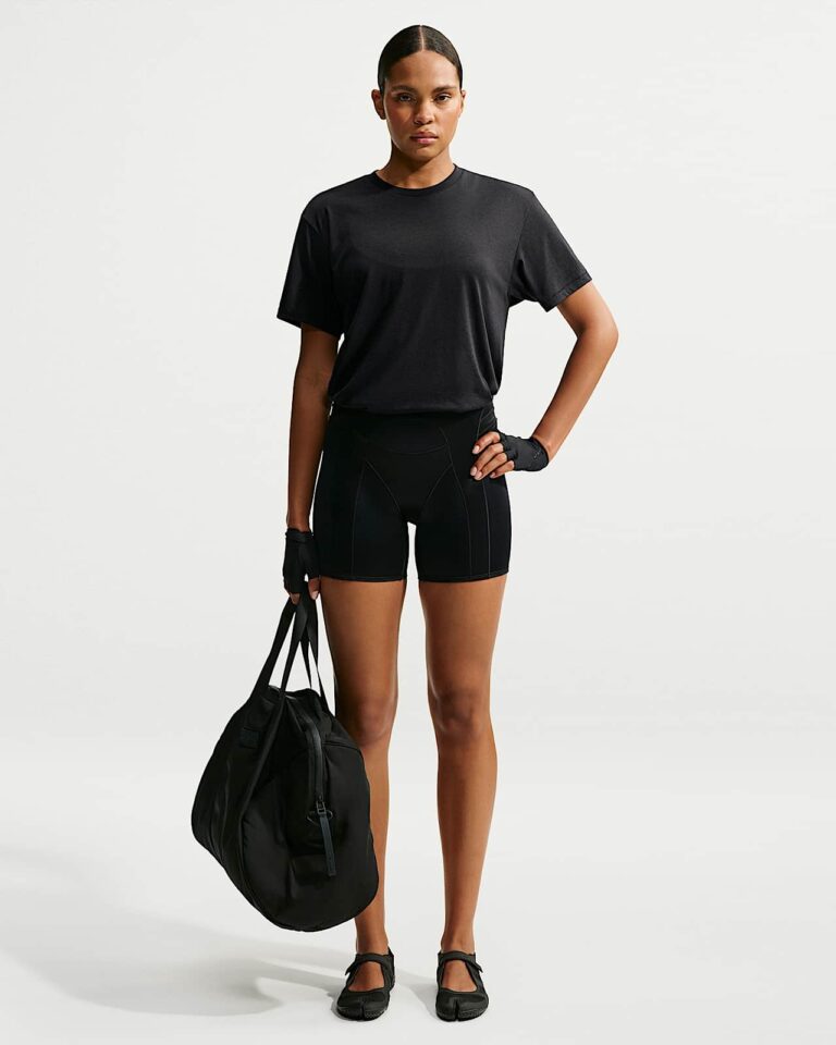 Футболка NikeSKIMS Performance Cotton Blend Oversized Short-Sleeve Top «Obsidian» Женская