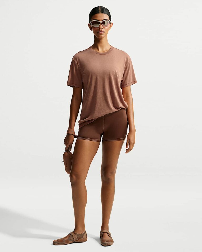 Футболка NikeSKIMS Performance Cotton Blend Oversized Short-Sleeve Top «Carob Brown» Женская