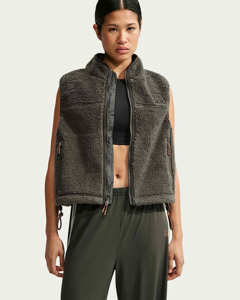 Жилет NikeSKIMS Sherpa Oversized Vest «Boulder/Obsidian» Женская