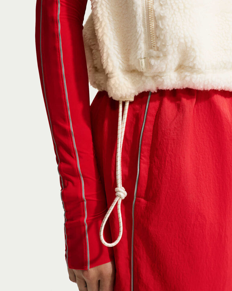 Жилет NikeSKIMS Sherpa Oversized Vest «Ecru» Женская