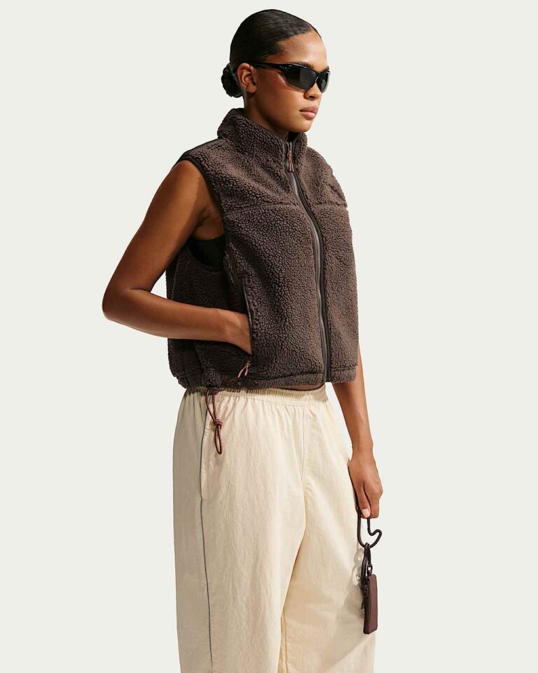 Жилет NikeSKIMS Sherpa Oversized Vest «Dark Sepia/Velvet Brown» Женская