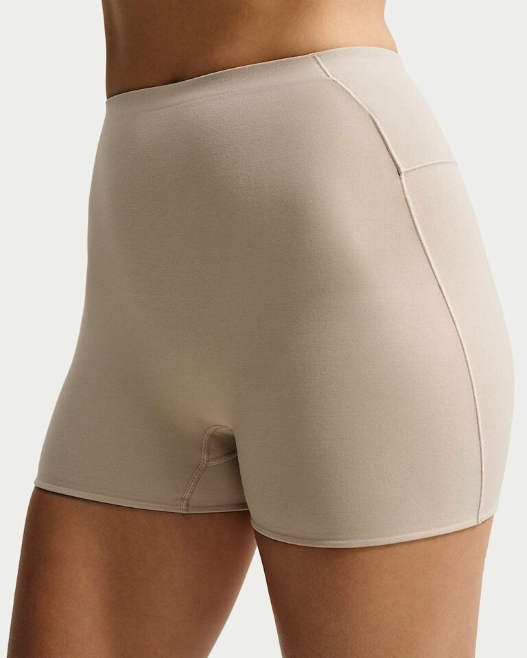 Шорты NikeSKIMS Studio Stretch 3″ Shorts «Linen» Женская