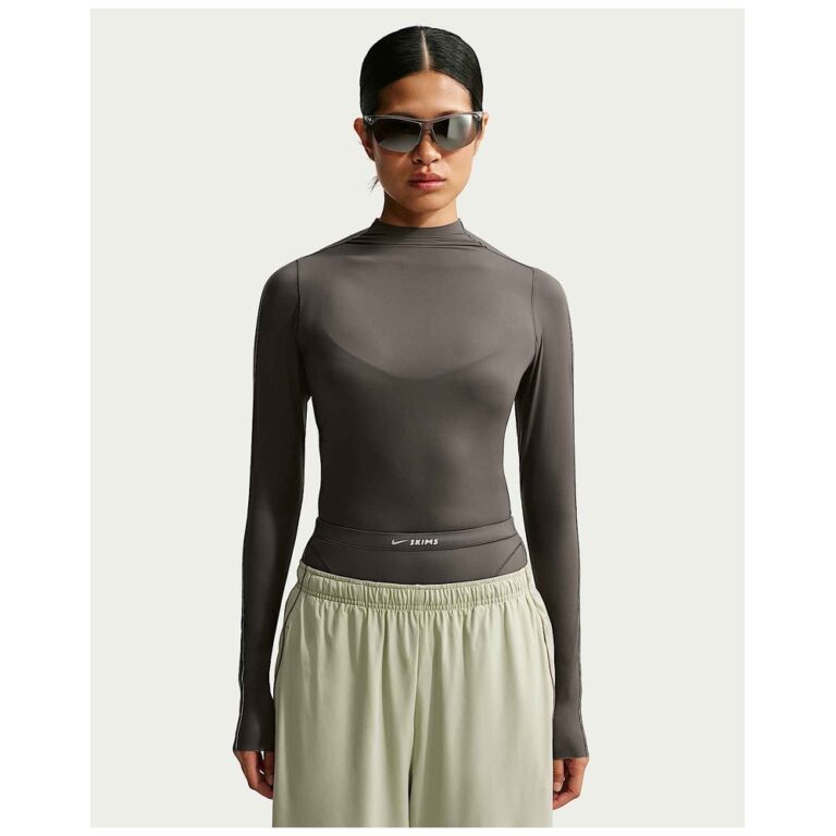 Лонгслив NikeSKIMS Weightless Mock-Neck Long-Sleeve Top «Boulder» Женская