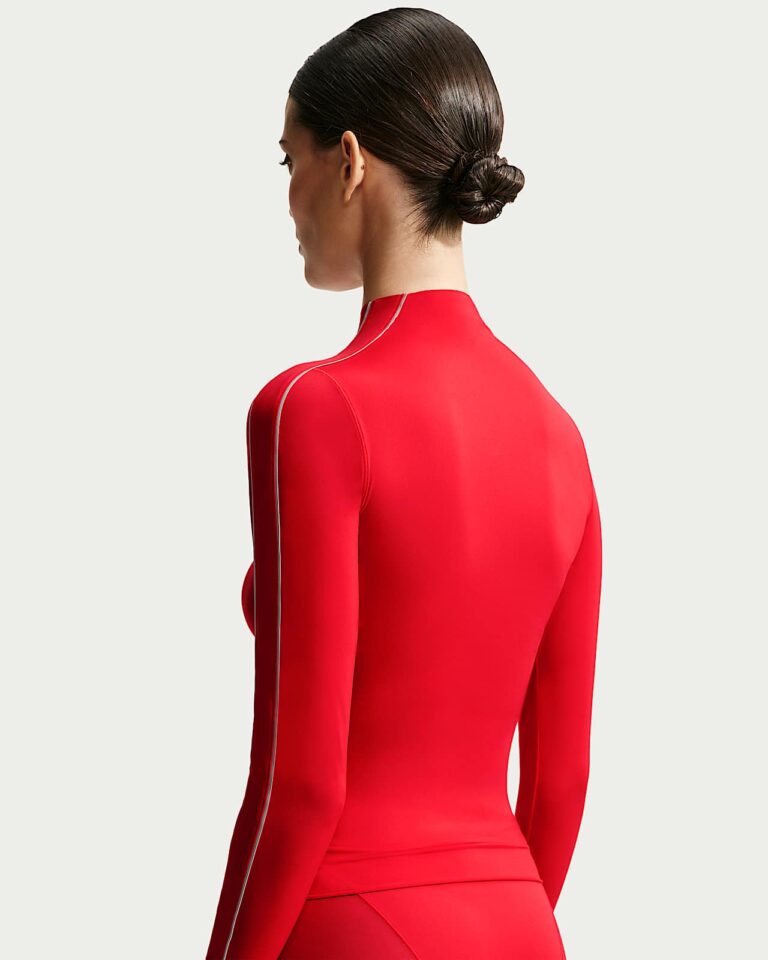 Лонгслив NikeSKIMS Weightless Mock-Neck Long-Sleeve Top «University Red» Женская