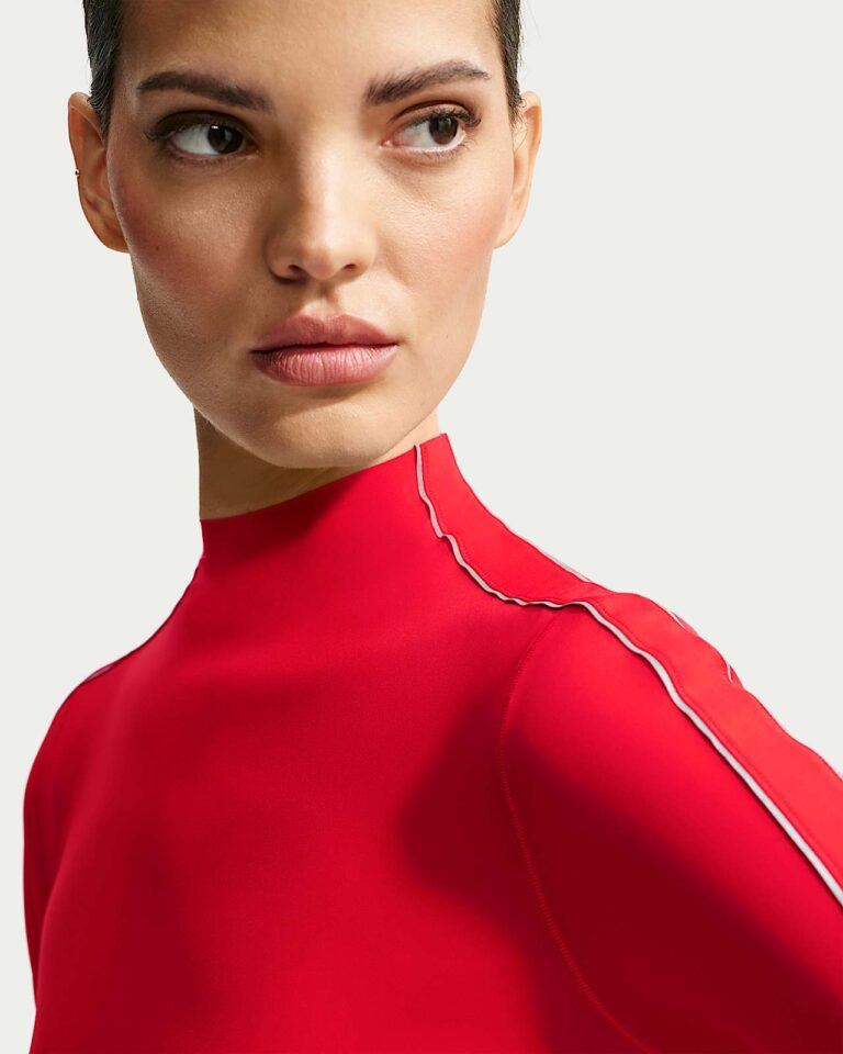 Лонгслив NikeSKIMS Weightless Mock-Neck Long-Sleeve Top «University Red» Женская