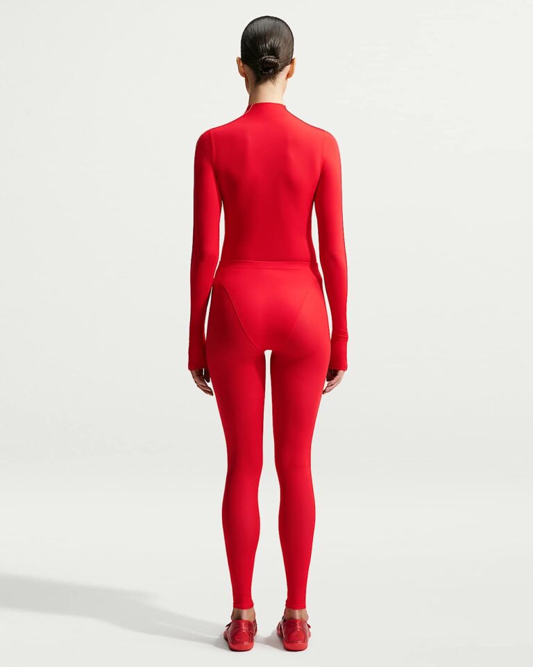 Лонгслив NikeSKIMS Weightless Mock-Neck Long-Sleeve Top «University Red» Женская