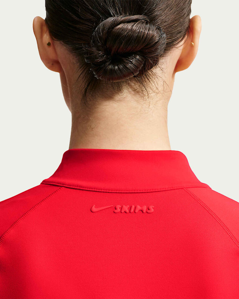Куртка NikeSKIMS Matte Mock-Neck Full-Zip Jacket «University Red» Женская