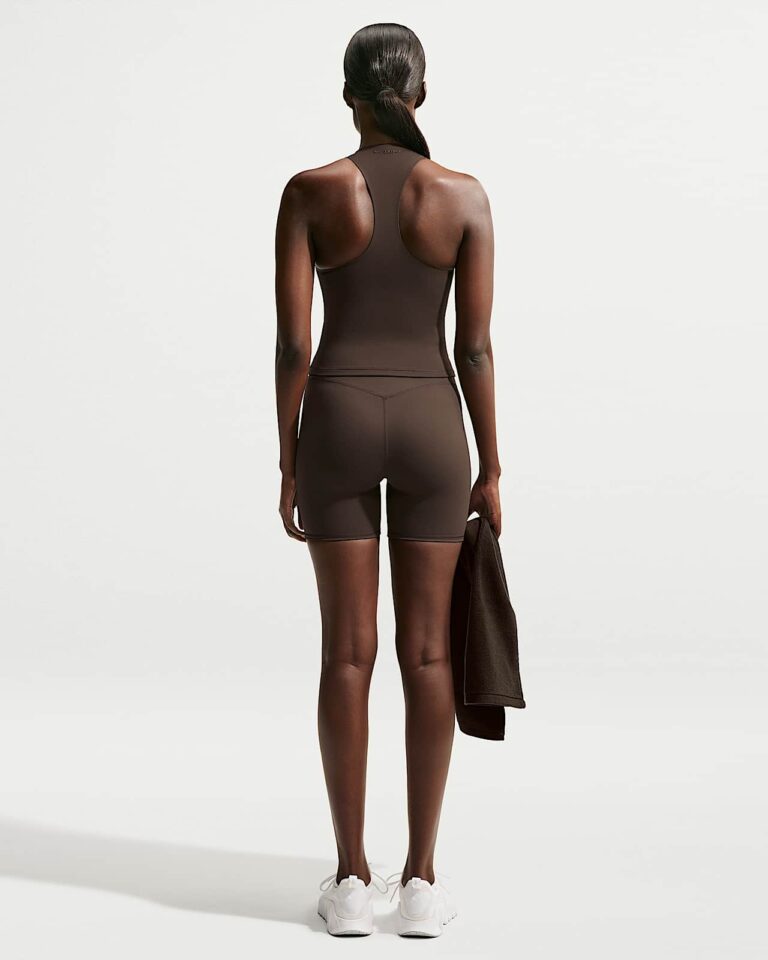 Майка NikeSKIMS Matte Mock-Neck Racerback Tank Top «Dark Sepia» Женская