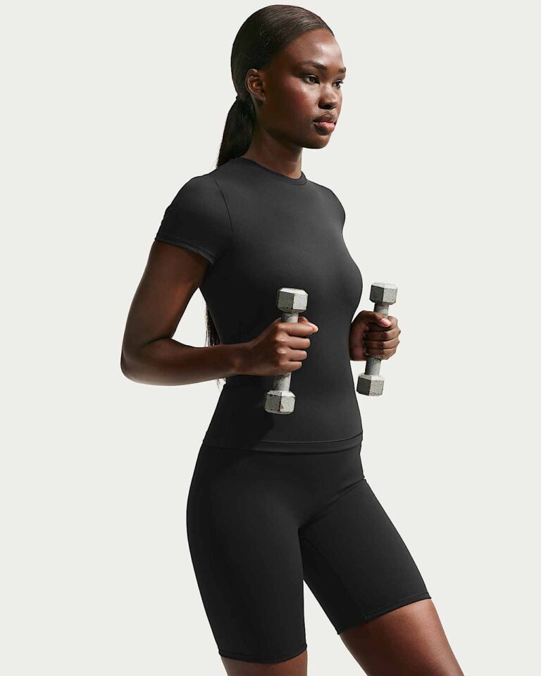 Футболка NikeSKIMS Matte Padded Baby T-Shirt «Obsidian» Женская