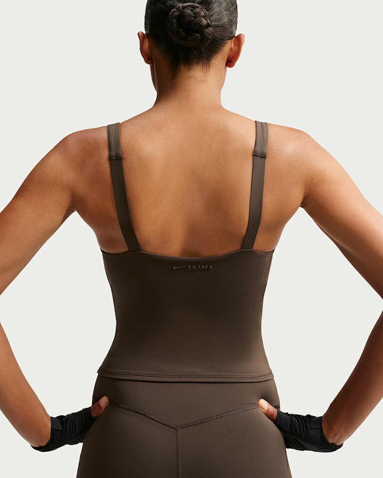 Майка NikeSKIMS Matte Square-Neck Tank «Dark Sepia» Женская