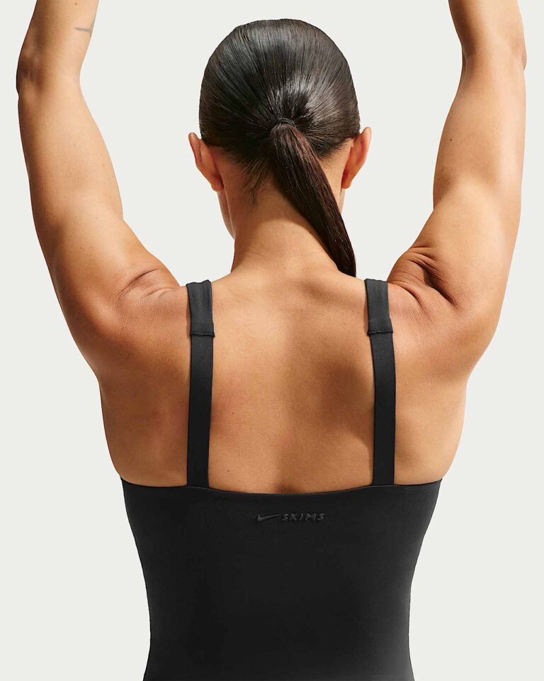 Майка NikeSKIMS Matte Square-Neck Tank «Obsidian» Женская