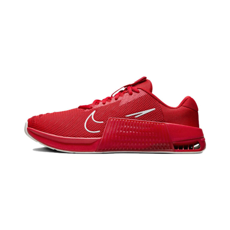 Nike Metcon 9 'University Red / Gym Red / Pure Platinum' Мужские