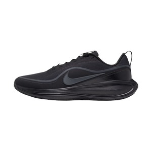 Nike Revolution 8